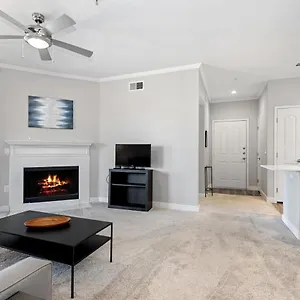 Apartment Pure 2 Bed N Mcdowell Mtn Ranch Gym Pool, Scottsdale