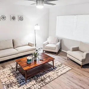 Apartment Stunning 2 Bedroom In, Scottsdale